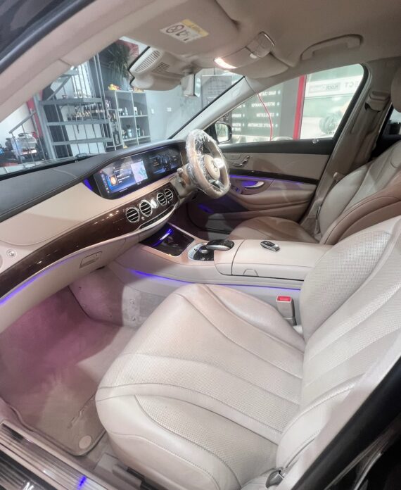 mercedes-interior